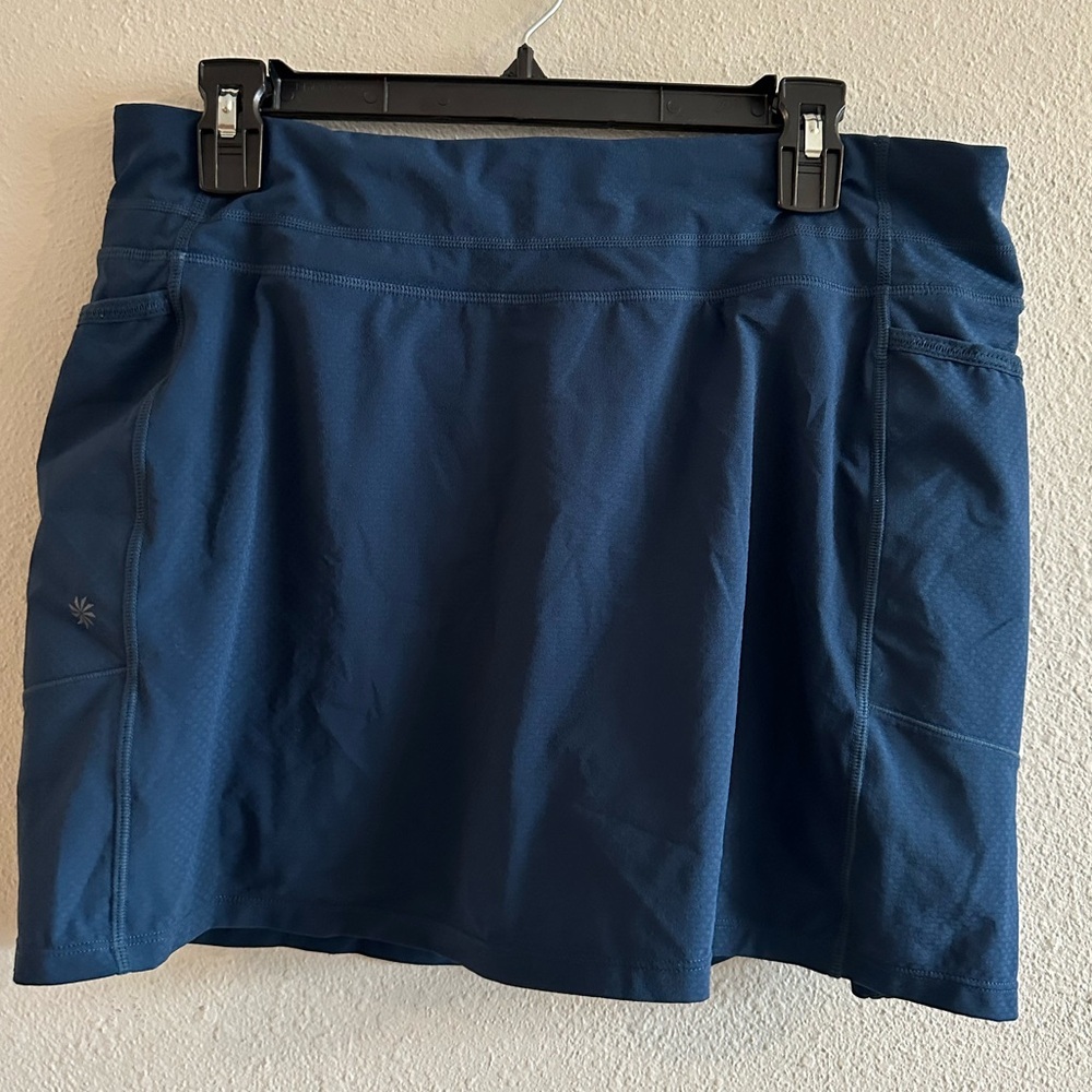 Athlete dark blue tennis or golf skort size medium without tags
